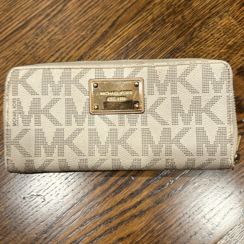 MK zippered wallet